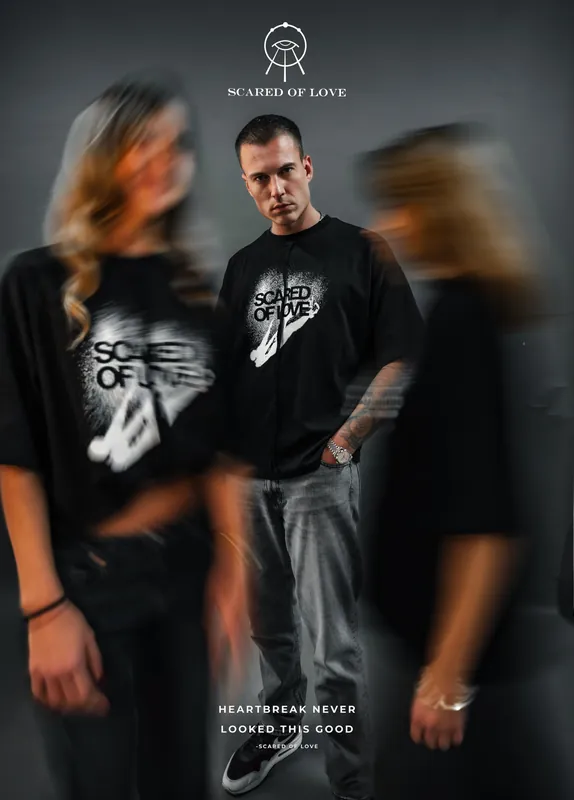 Kampagnenmotiv „Scared of Love“: Gruppenbild